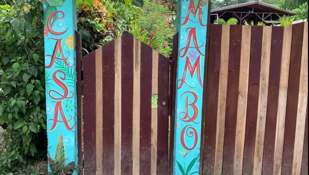 Bed and Breakfast Casa Mambo Cahuita Esterno foto